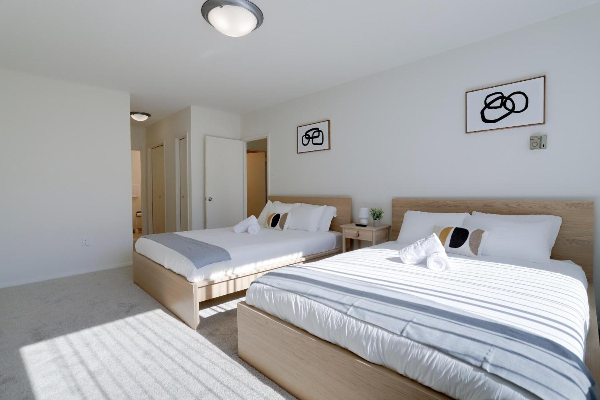 Sensational & Modern At Crystal Arlington