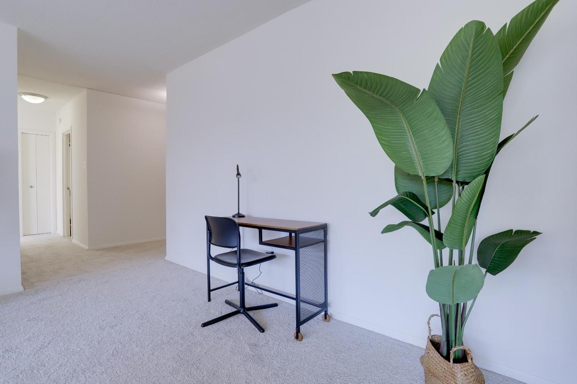 Sensational & Modern At Crystal